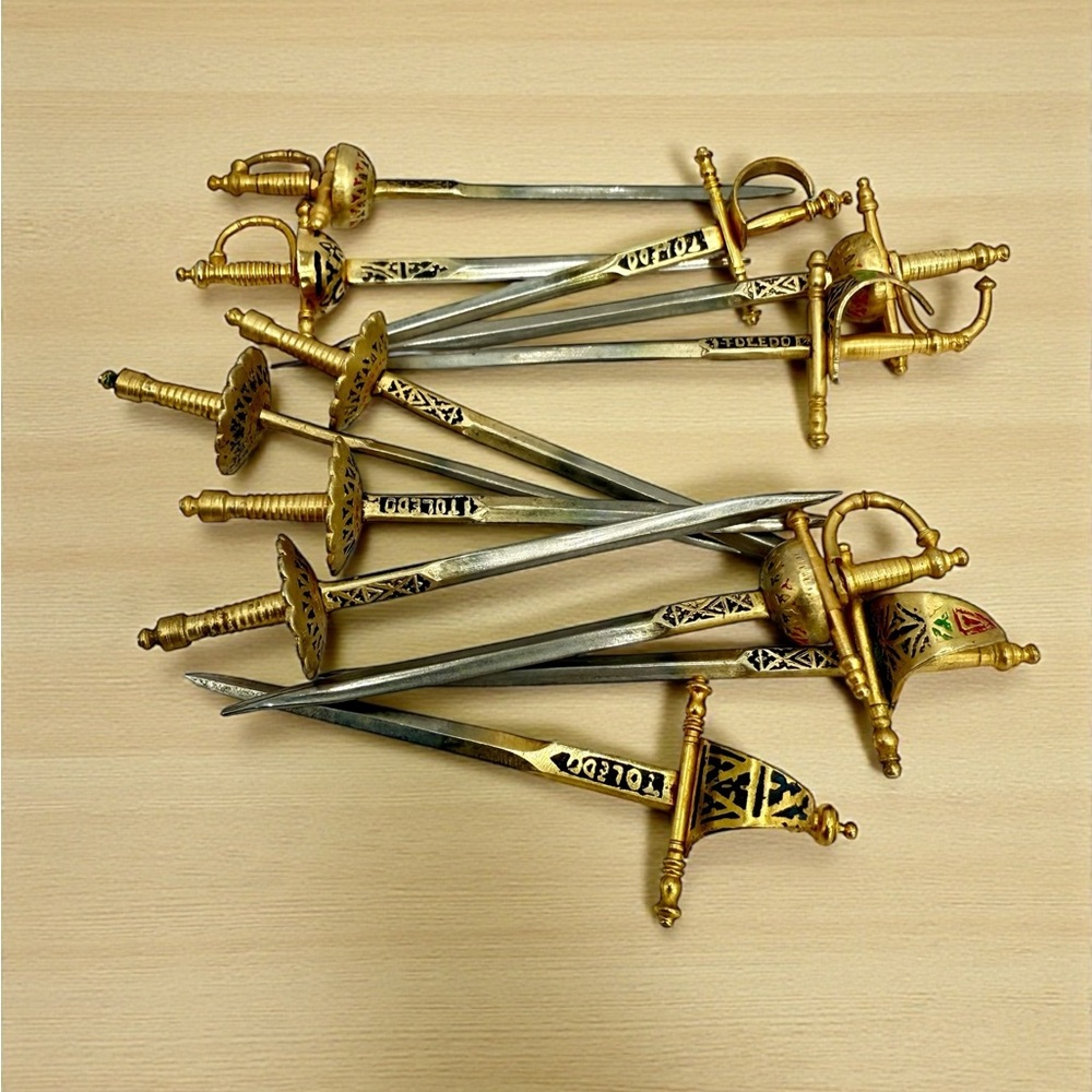 Vintage Toledo Spain Miniature Sword Cocktail Picks Stand 13pc Appetizer Skewers - Picture 4 of 15